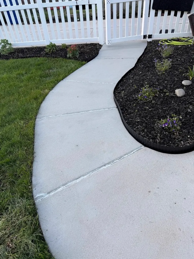 Premium concrete joints caulking and clean pathway